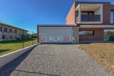 Villa Martignacco ingresso garage