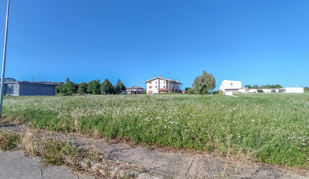 Fagagna terreno edificabile 65.000 euro vista 12