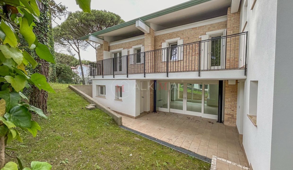 Villa Lignano esterno 2