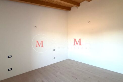 Tricamere Pradamano camera orizzontale