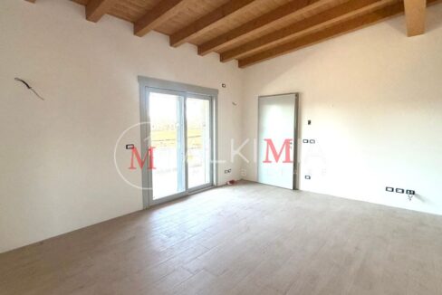 Tricamere Pradamano ingresso