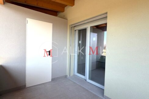 Tricamere Pradamano terrazza orizzontale 2