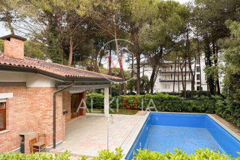 Lignano villa con piscina