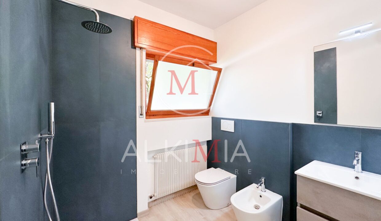 Lignano villa con piscina bagno