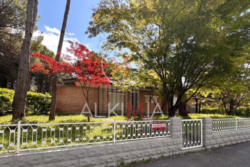 Lignano villa con piscina facciata