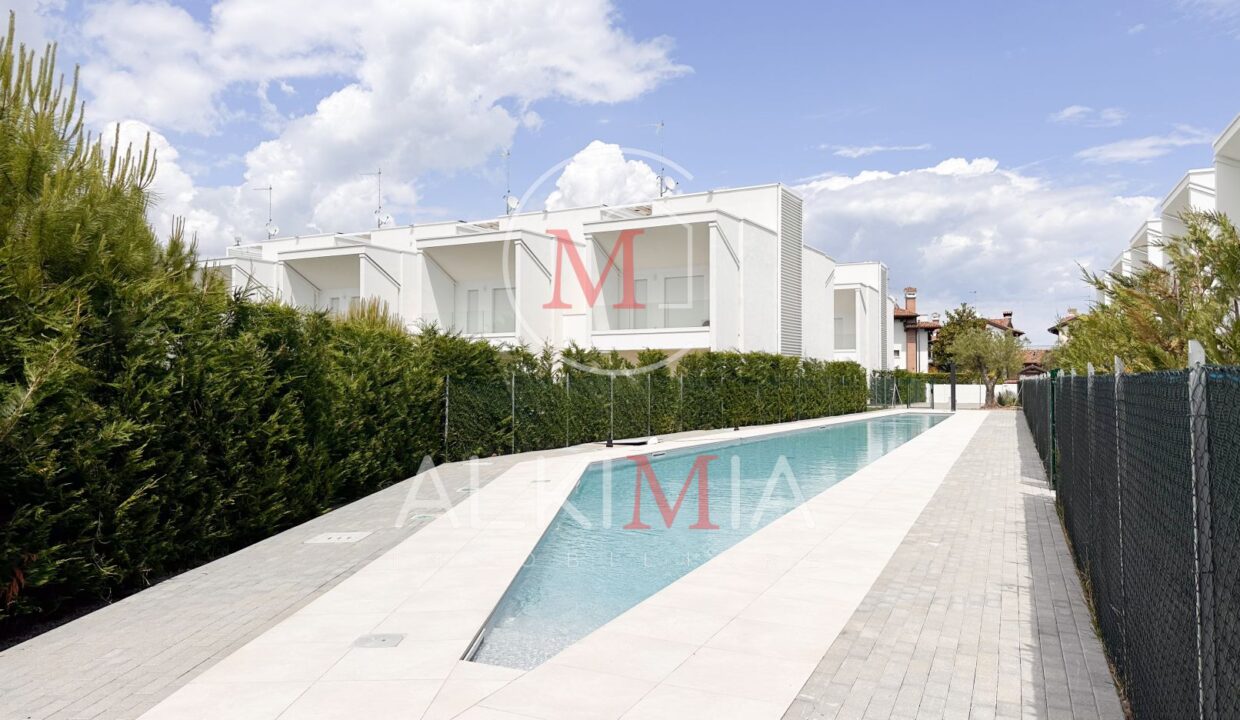 Lignano villa con piscina comune 2