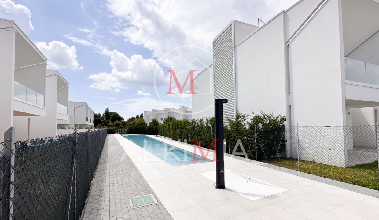 Lignano villa con piscina comune 3