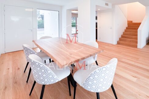 Lignano villa con piscina comune sala da pranzo