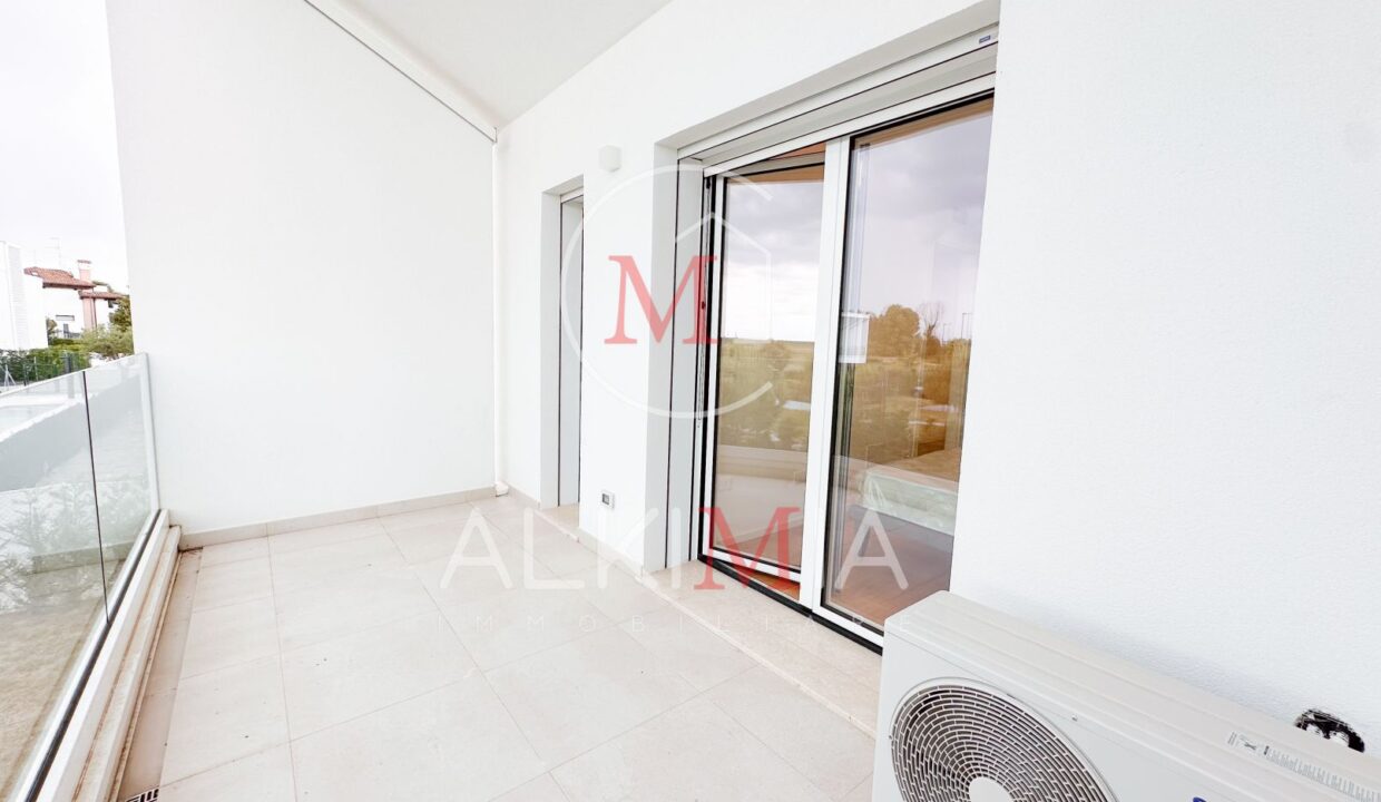 Lignano villa con piscina comune terrazza