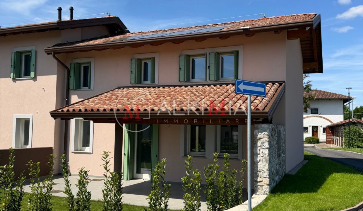 Villetta bicamere con giardino Reana A2 esterno 2