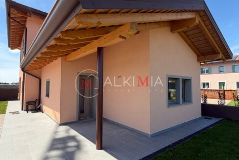 Villetta bifamiliare classe A2 Reana ingresso