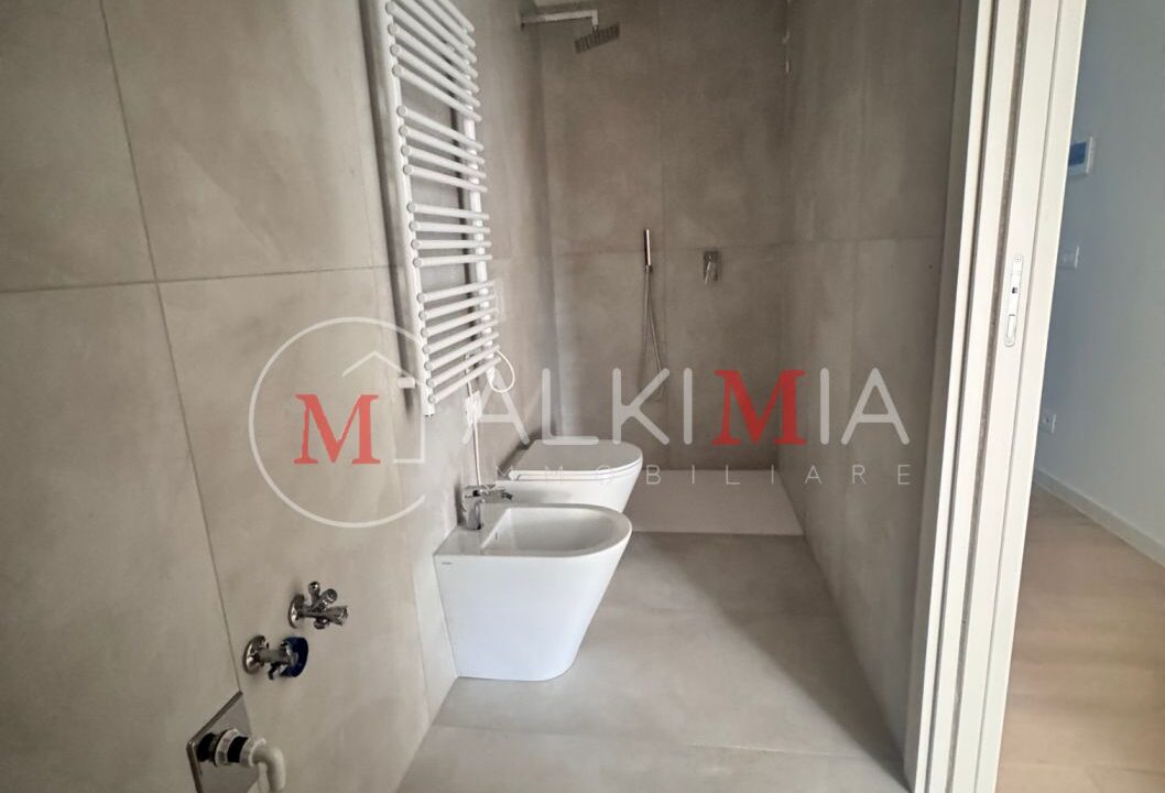 Tricamere Udine centro studi con giardino bagno 2