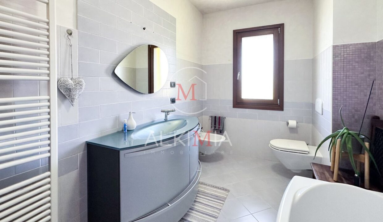Bicamere Cividale Sanguarzo bagno 4