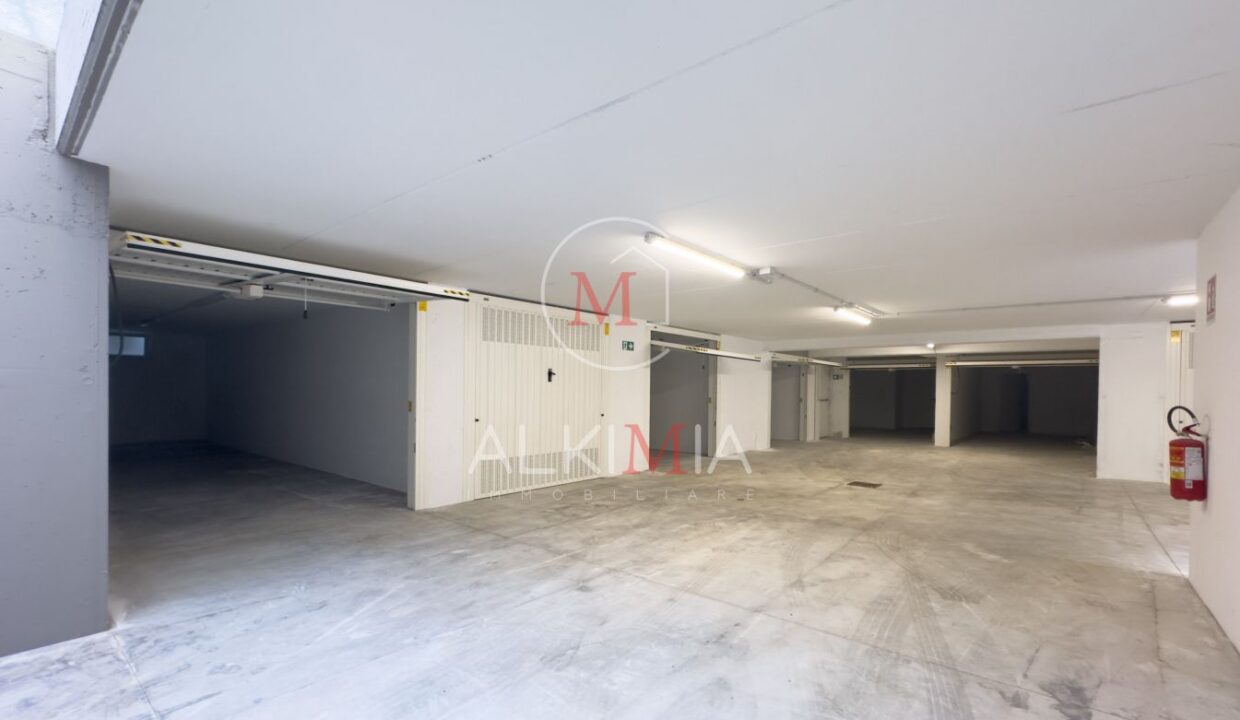 Udine nord bicamere con giardino garage 3